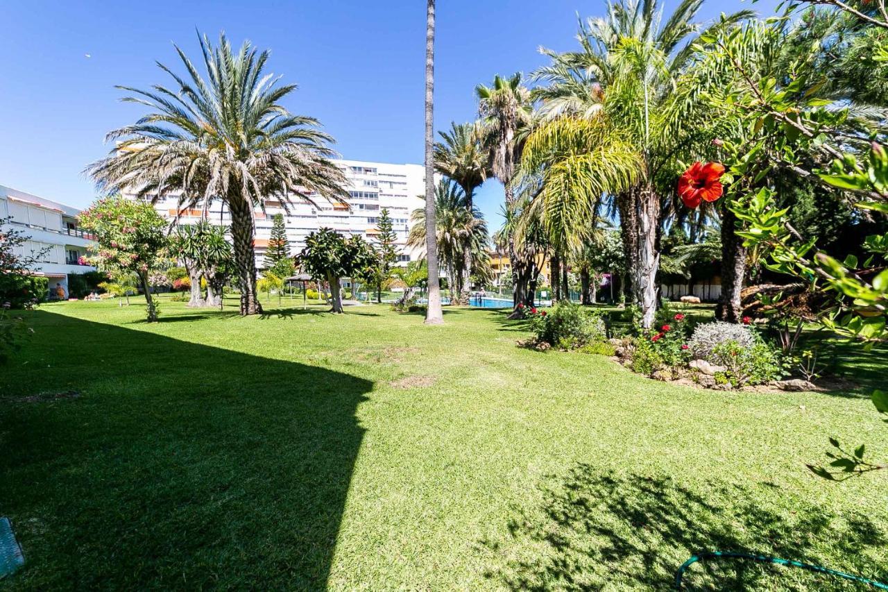 Apartamento Acogedor, Terraza, Piscina Y Mar Benalmádena Exterior foto